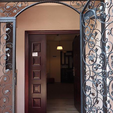 Guest House Don-Lux Плевля Экстерьер фото